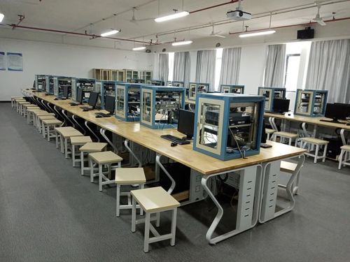 從一等獎到行業前沿——探秘廣州華立學院網絡工程專業的育人密碼